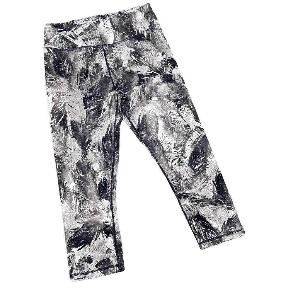 Betsey Johnson Performance Crop Leggings Black White Size Small